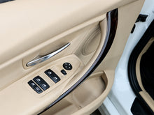 Linke Innen Türgriff Träger Zuziehgriff Passend für BMW 3er F30 F31 F34 4er F32 F36 2012-2019