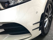 Lufteinlässe Flaps Canards vorne Schwarz Glanz für Mercedes Benz W177 AMG Line A35 AMG ab 2018 pz21