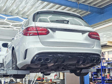 Heckdiffusor Diffusor Auspuff Endrohr Schwarz für Mercedes W205 S205 AMG Line 14-21 di26