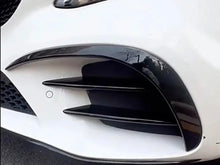 Front Stoßstange Aero Flaps Fins Flossen Splitter für Mercedes W205 C205 S205 AMG Line 2019+
